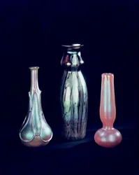 花瓶、おそらくLoetz、c.1900ガラスのコレクション